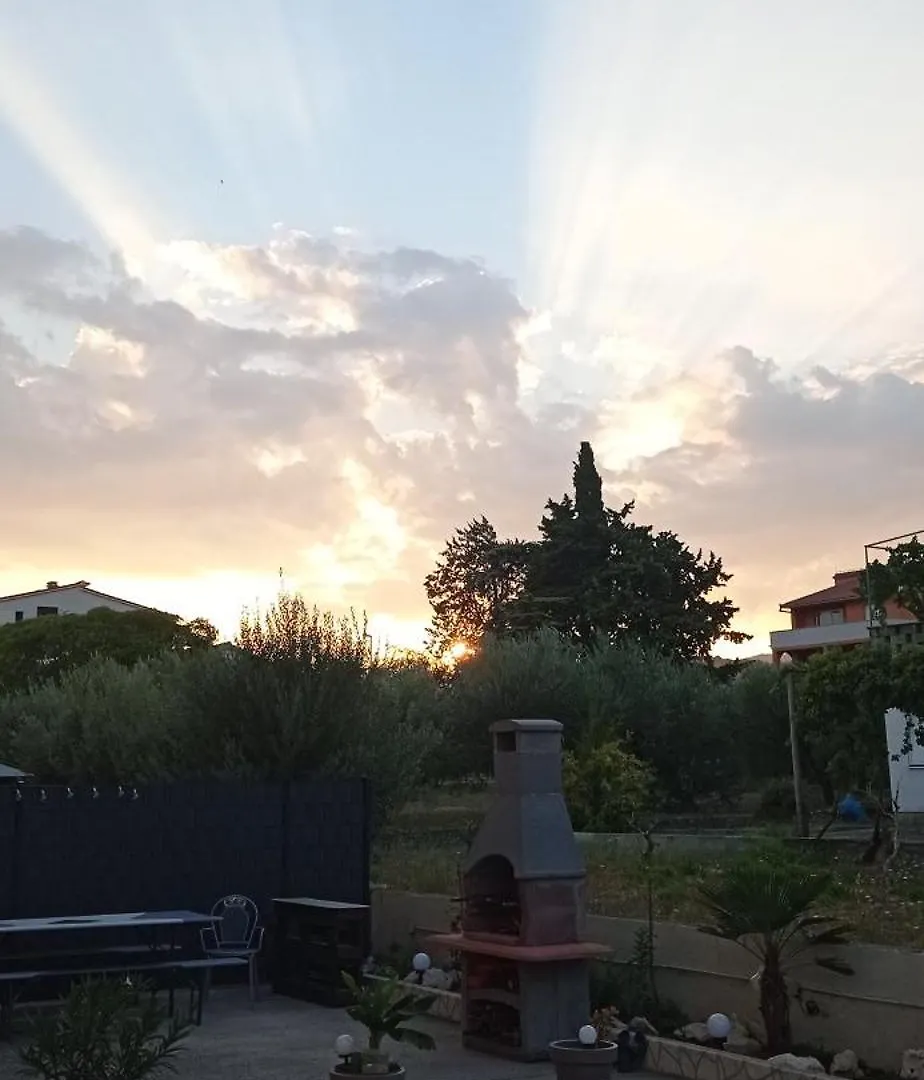 Apartment Barba Luka, Near Beach, Beautiful Views Kastela