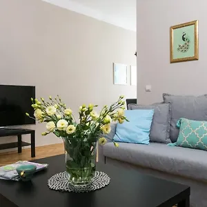 https://apartament-rodzinny-14.krakowhotelspoland.com